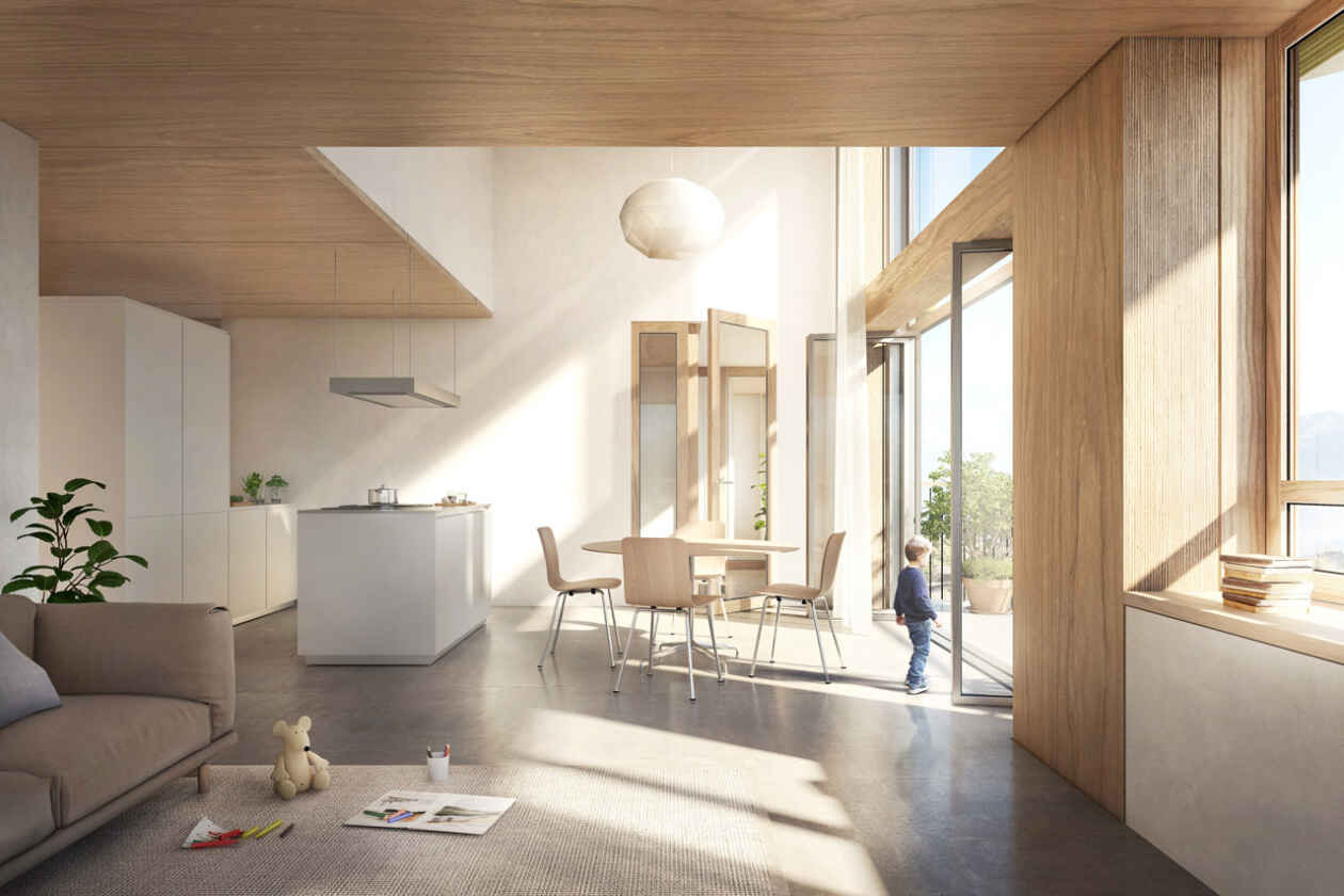 Ein Innenraum einer Wohnung mit grossen Fenstern und mit viel Holz. Ein Junge steht läuft auf den Balkon